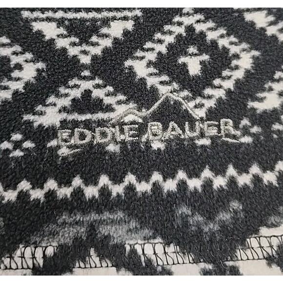 Eddie Bauer Womens Aztec Quest Pullover Sweatshirt Sz XL Baselayer Black White - Picture 8 of 8